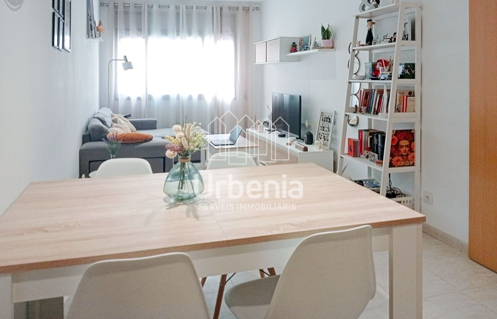 Living room of Flat for sale in Mataró  with Air Conditioner, Heating and Furnished