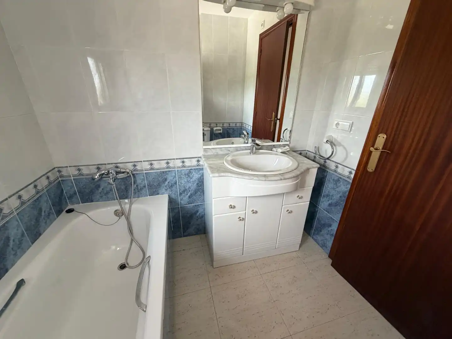 Maison mitoyenne avec terrasse à louer à Carrer del Vallespir, imagen 21