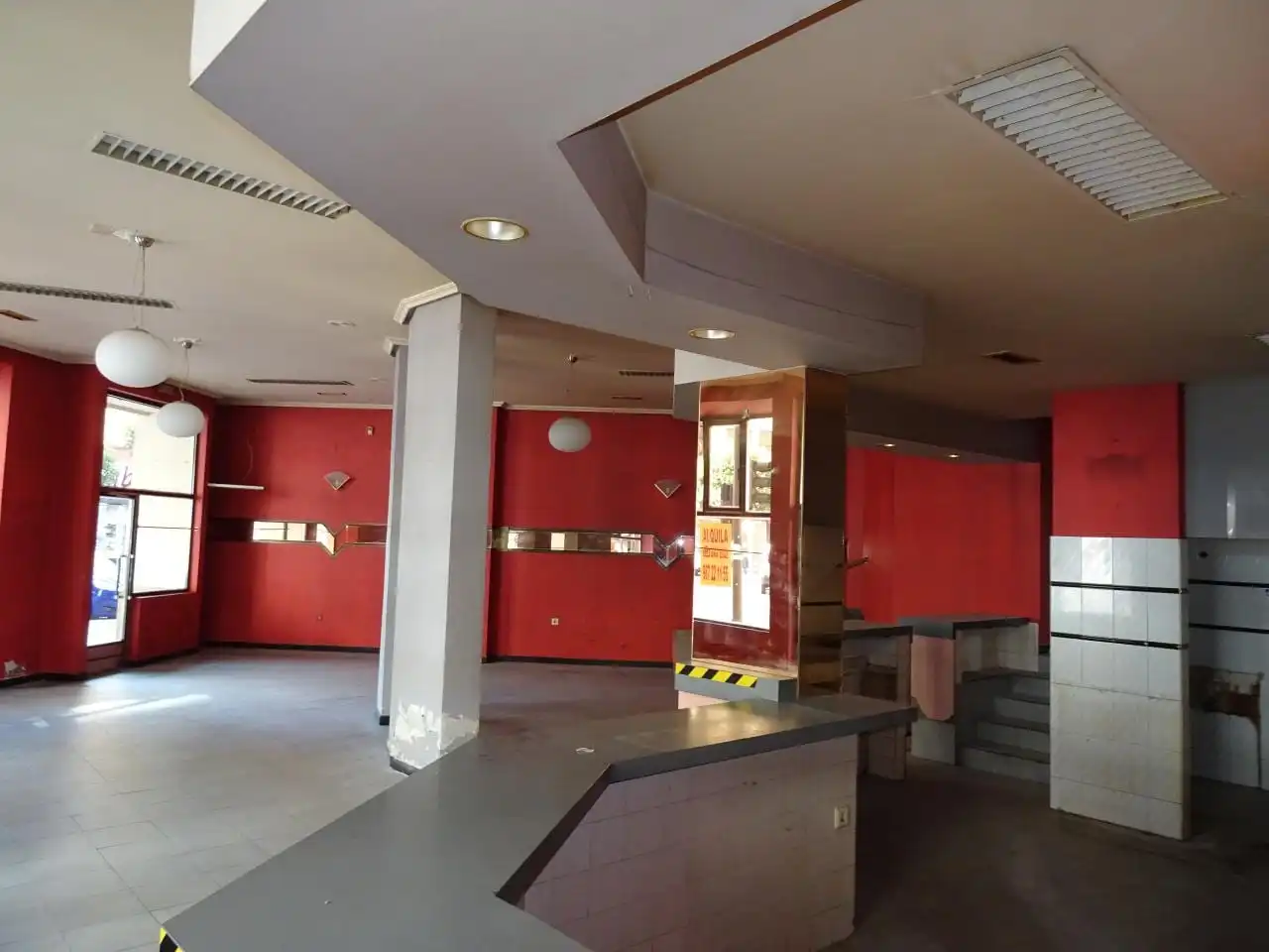 Local comercial en alquiler en Calle Gran Via De San Marcos 45 24002 Leon
