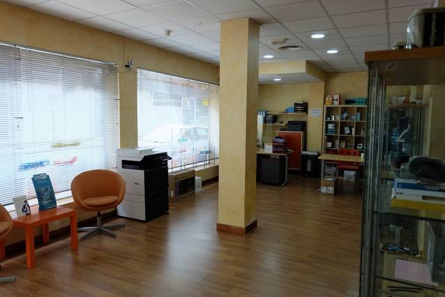 Local comercial en Venta en Vistalegre