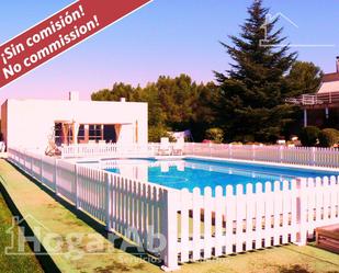 Swimming pool of House or chalet for sale in Villena  with Air Conditioner, Terrace and Swimming Pool