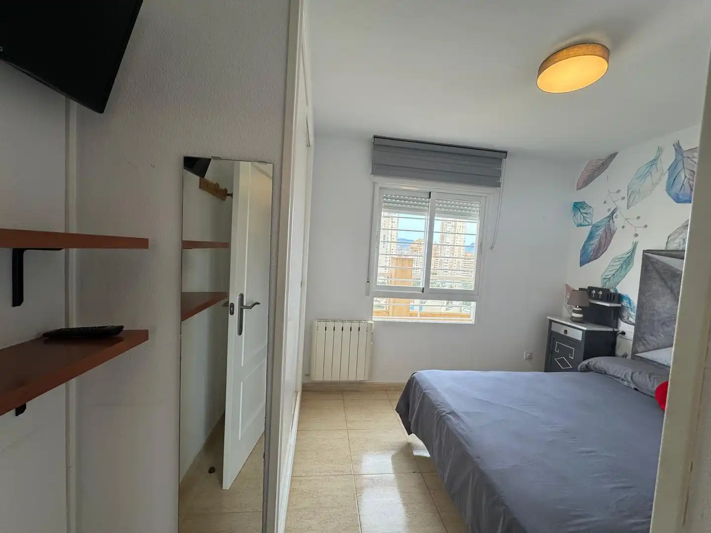 Dormitori de Apartament de lloguer en El Campello amb Terrassa, Moblat i Forn