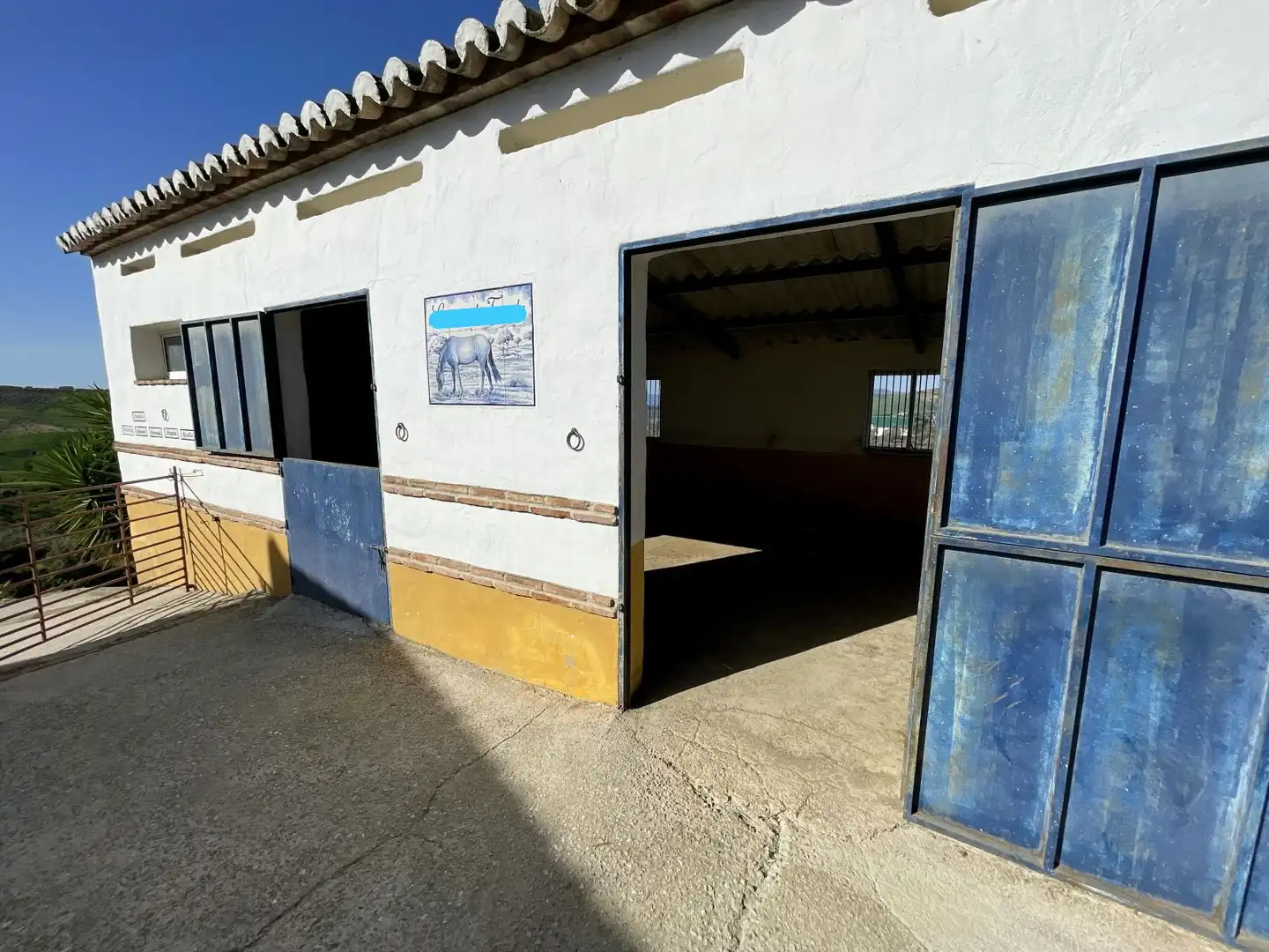 Außenansicht von Country house zum Verkauf in Villanueva de la Concepción mit Klimaanlage, Heizung und Privatgarten
