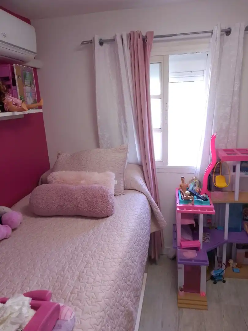 Bedroom of Flat for sale in Sevilla  with Air Conditioner and Terrace