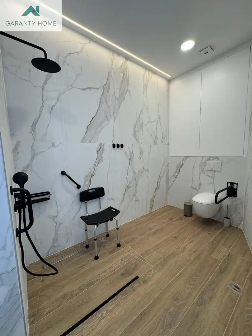 Badezimmer von Wohnung zur Miete in Nerja mit Klimaanlage, Heizung und Möbliert