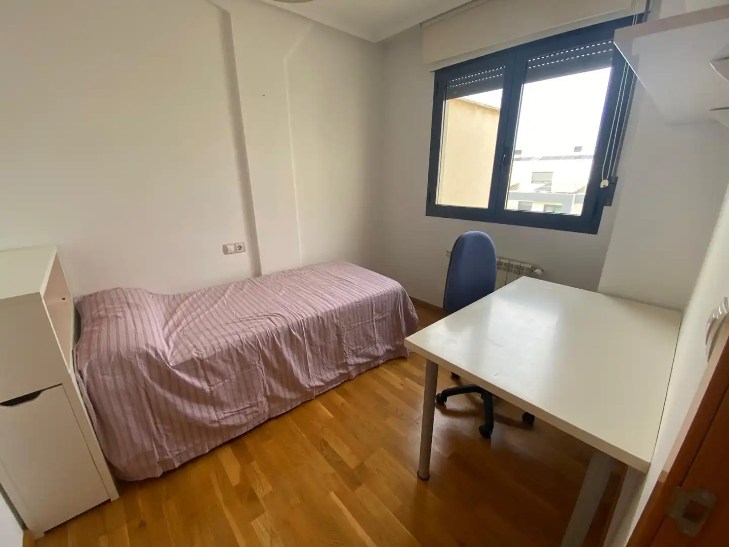 Attic for rent in Avenida Doctor Francisco Gaspar Huelves, Facultad de Medicina