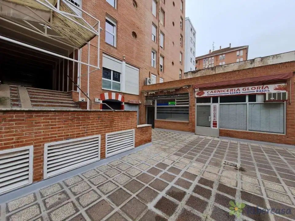 Local comercial en venda a ZARAGOZA