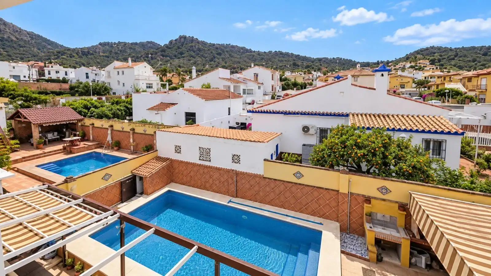 Chalet con piscina en venta en Jardines de Alhaurín - Huerta Alta - Fuensanguínea, imagen 3