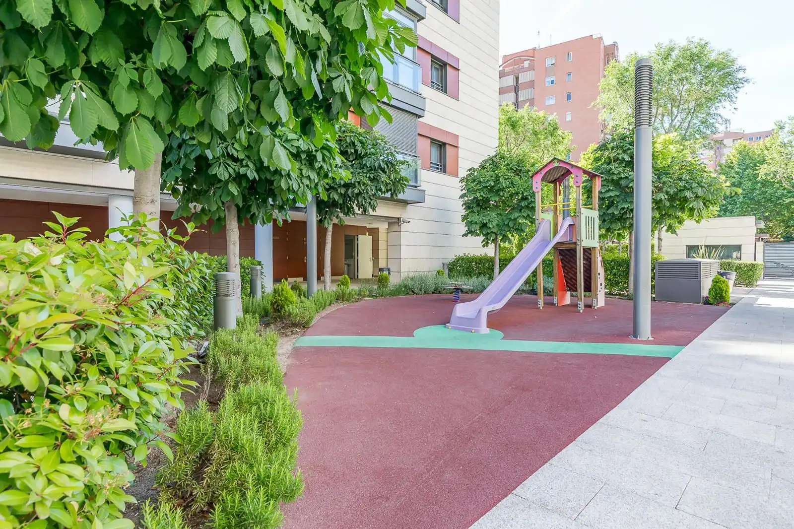 Exterior view of Flat for rent in Madrid  with Air Conditioner, Private garden and Swimming Pool