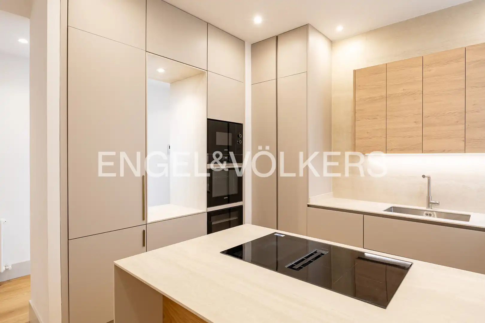 Küche von Wohnung zum Verkauf in Madrid mit Klimaanlage, Heizung und Balkon