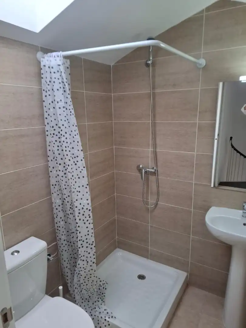 Bany de Dúplex de lloguer en Málaga amb Aire condicionat i Moblat