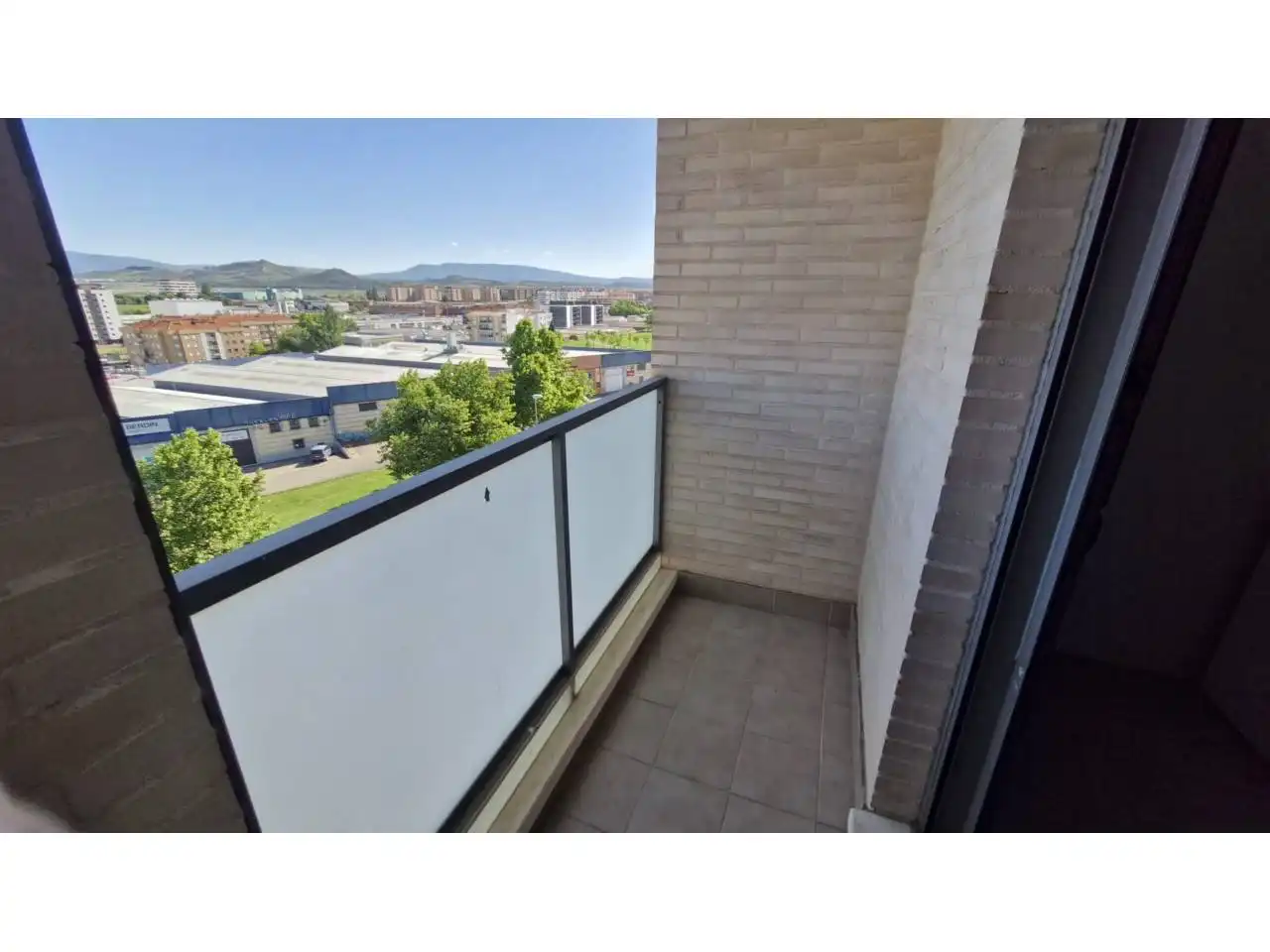 Terrassa de Pis en venda en  Logroño amb Calefacció, Parquet i Traster