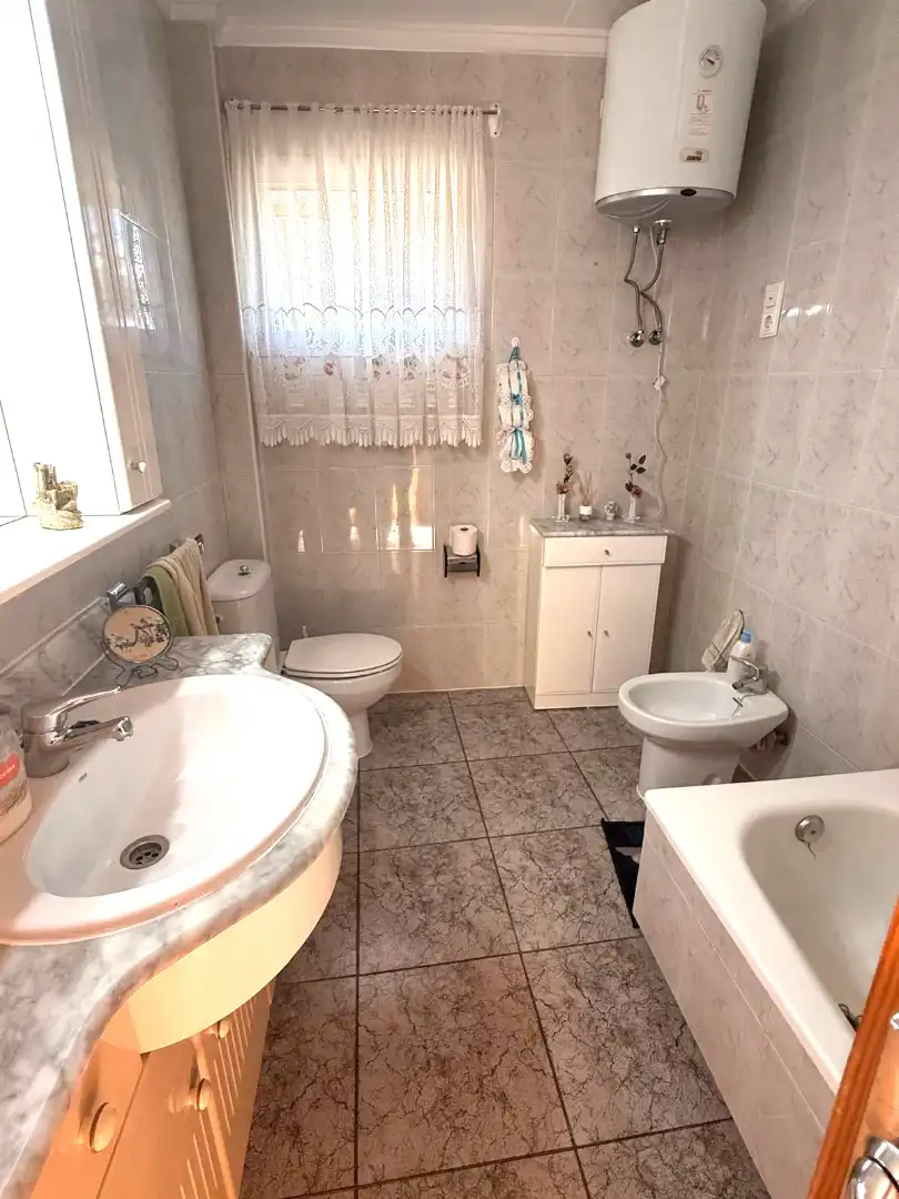 Detached house with pool for sale in Montserrat, imagen 13