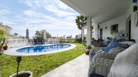 Foto 2 de Casa o xalet en venda a Calle Marlen, Rancho Domingo - La Hacienda, Benalmádena