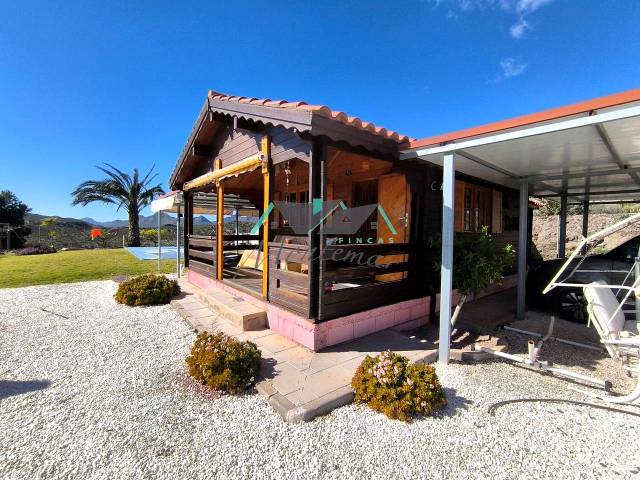 Finca rústica en Alquiler en Diseminado del charcon en Tébar - Los Arejos