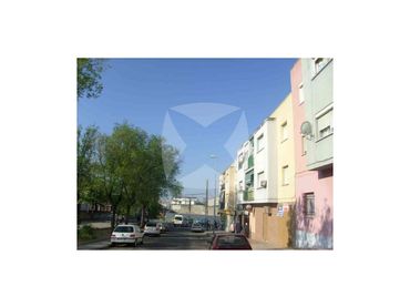 Local comercial en venda a Avenida del Sol