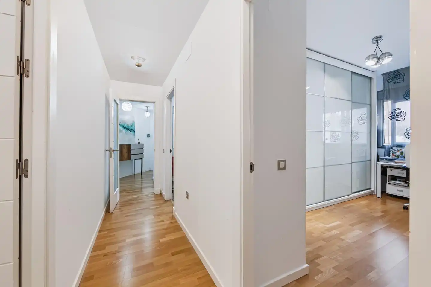 Wohnung zum Verkauf in Almería mit Klimaanlage, Heizung und Terrasse