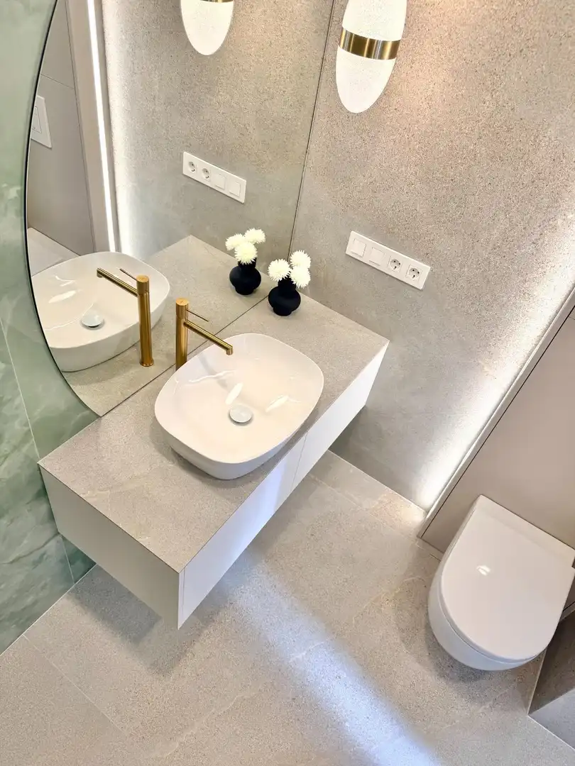 Badezimmer von Wohnungen zum Verkauf in Granadilla de Abona mit Klimaanlage, Möbliert und Balkon