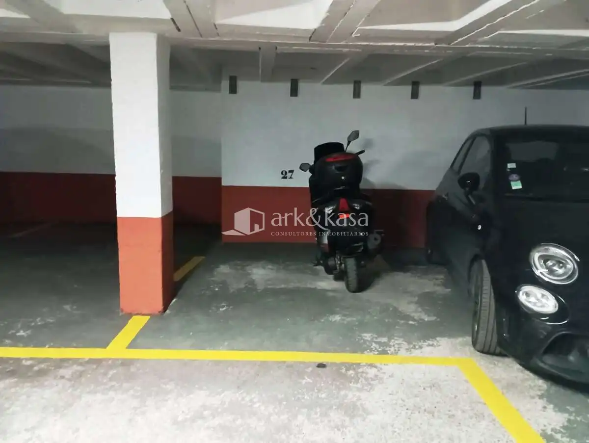 Aparcamiento en venta en Ciutat Vella, imagen 4