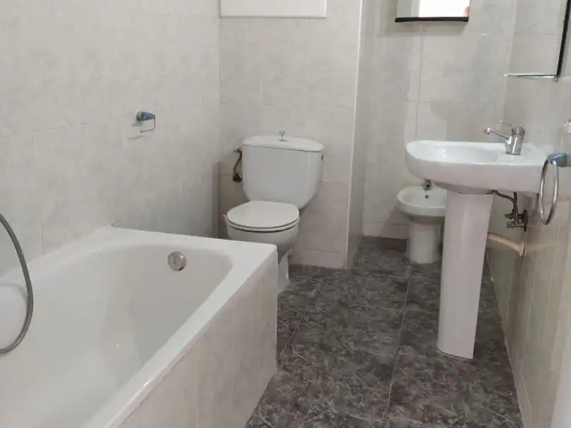 Badezimmer von Wohnung zum Verkauf in  Barcelona Capital mit Klimaanlage, Terrasse und Balkon