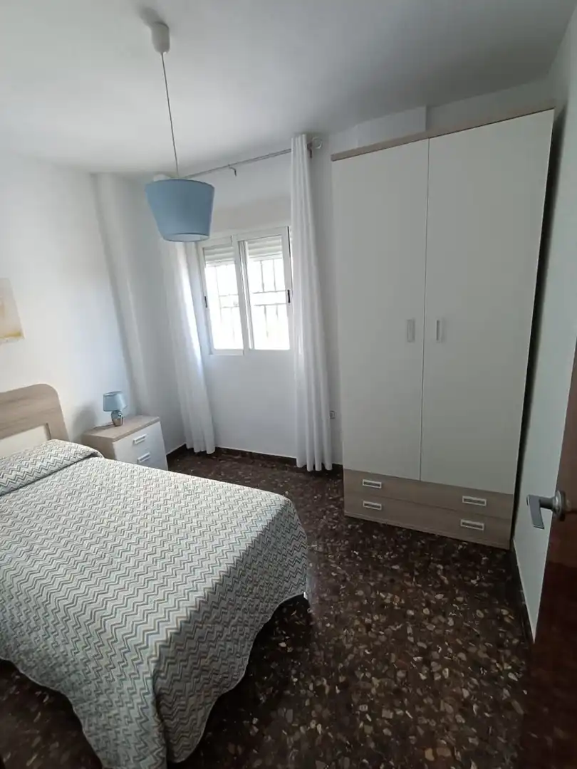 Schlafzimmer von Wohnung zur Miete in Jaén mit Klimaanlage, Terrasse und Möbliert