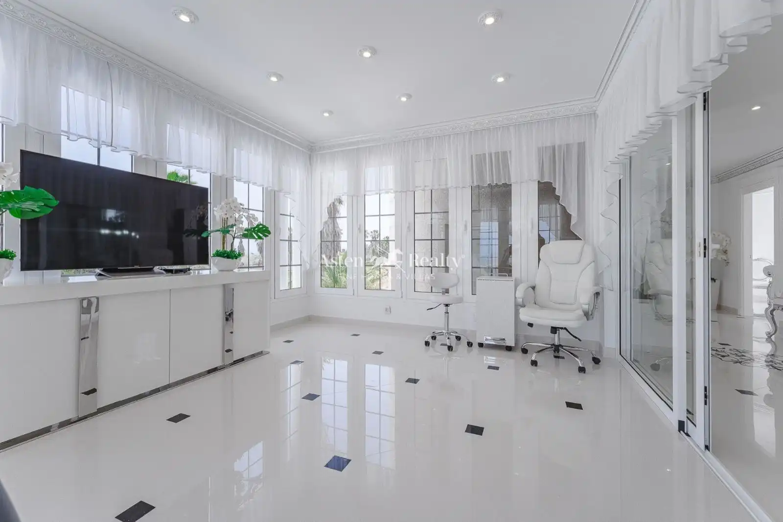 Sala de estar de Casa o chalet en venta en Adeje con Aire acondicionado, Terraza y Trastero