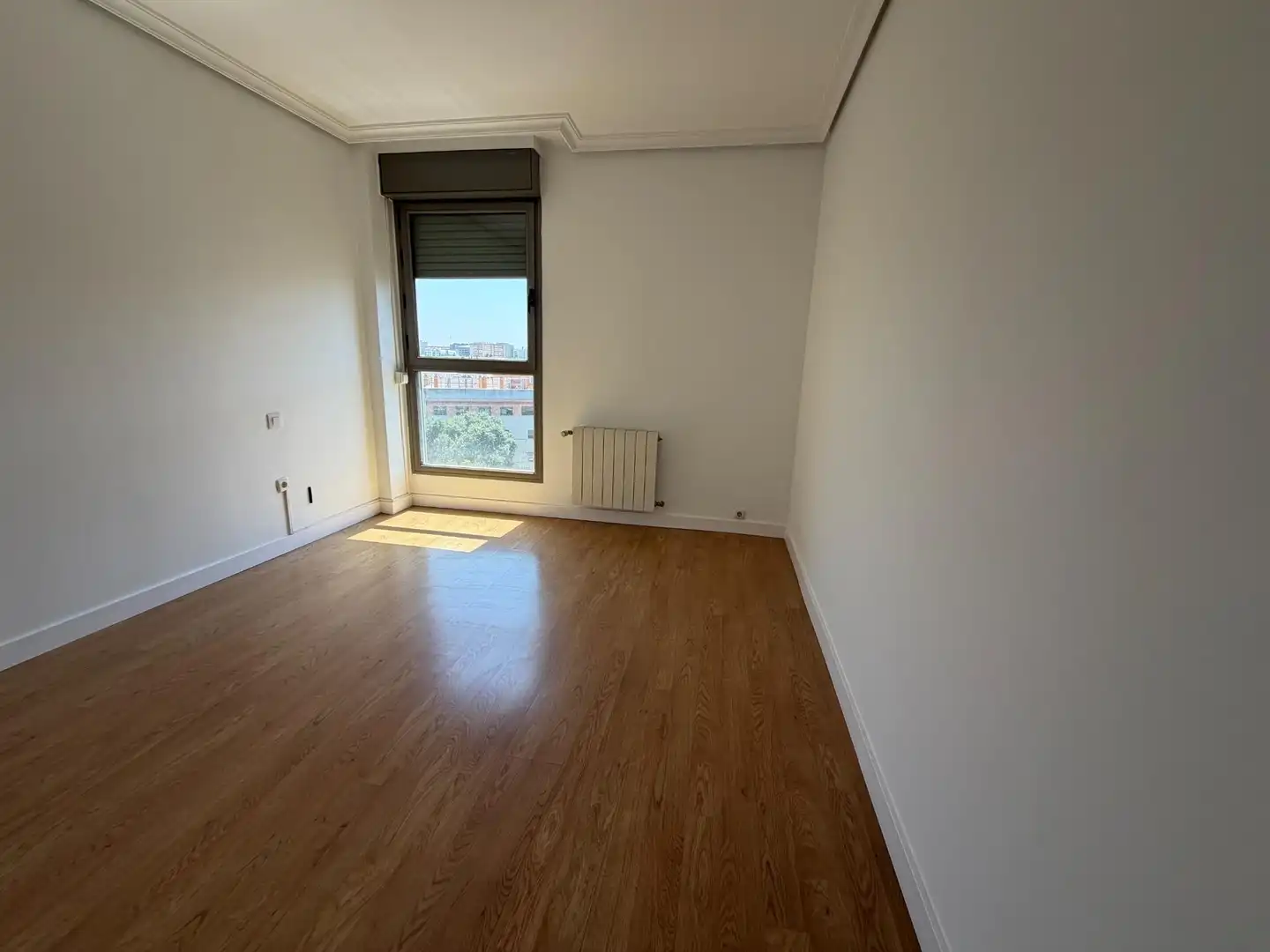 Schlafzimmer von Wohnung zur Miete in Sevilla mit Klimaanlage, Heizung und Parkett
