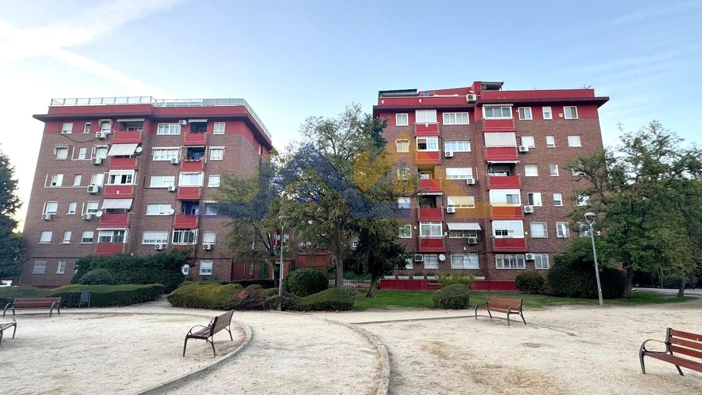 Planta baixa en venda a Pintor Velazquez, Norte - Universidad