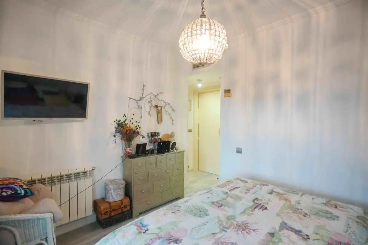 Habitación de Ático en venta en Madrid con Aire acondicionado, Calefacción y Jardín privado