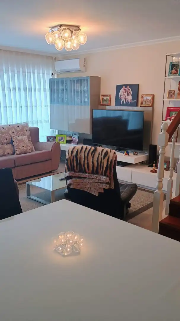 Sala de estar de Casa o chalet en venta en Laredo con Calefacción, Jardín privado y Terraza