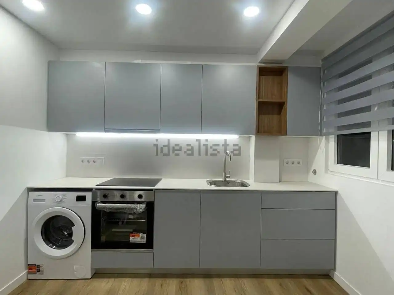 Kitchen of Flat for sale in Torrent  with Air Conditioner, Heating and Parquet flooring