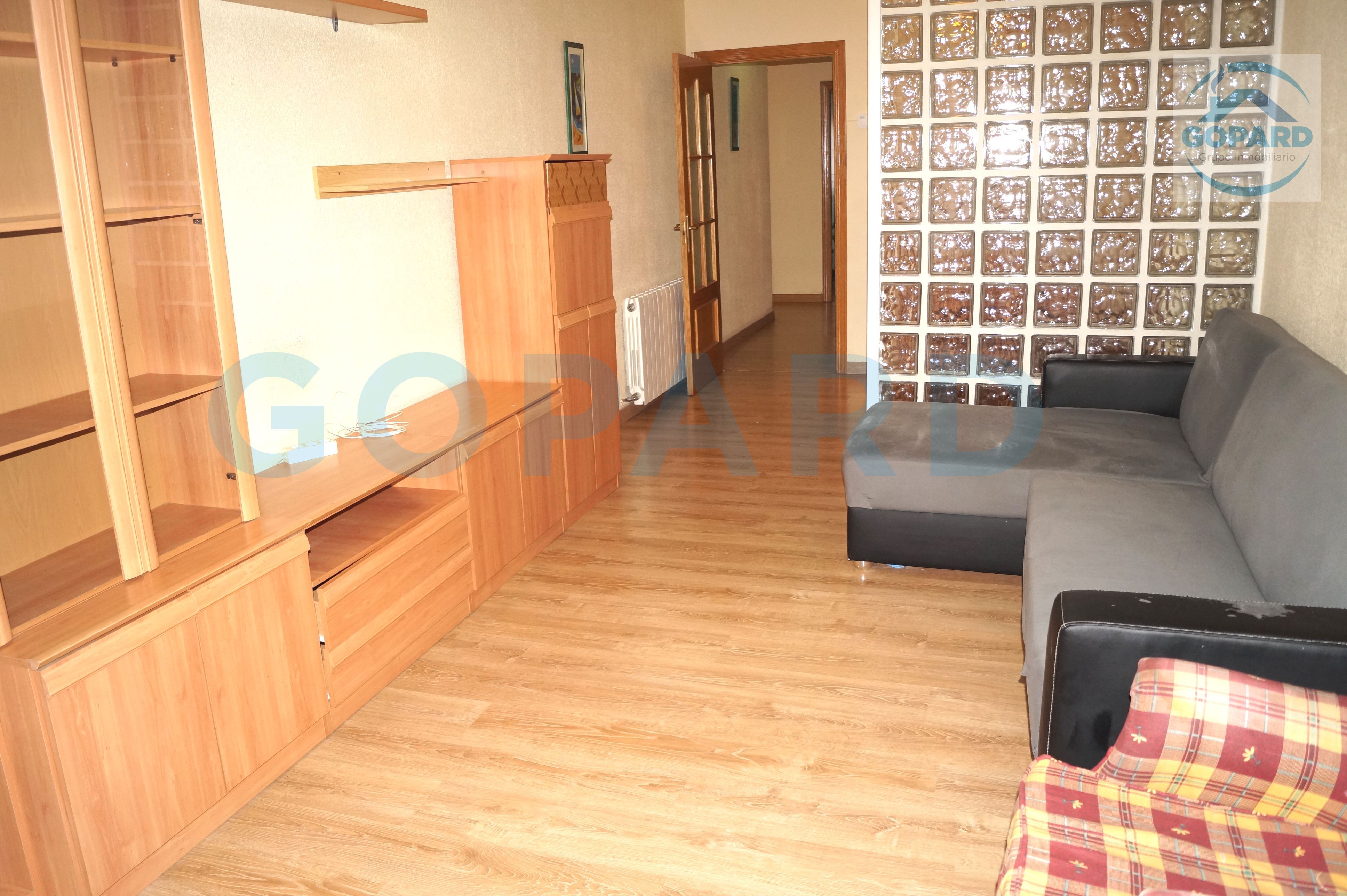 Living room of Flat to rent in Villanueva de la Cañada  with Heating, Furnished and Oven