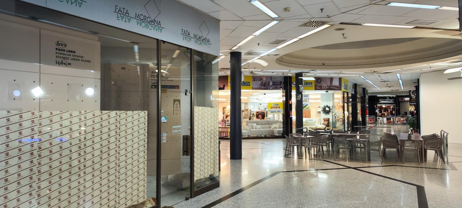 Local de lloguer en  Granada Capital amb Aire condicionat