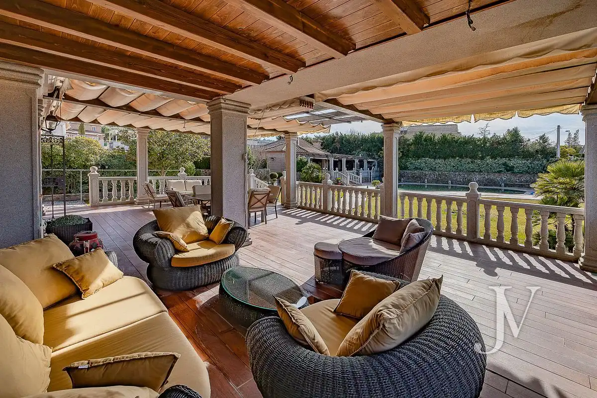 Terraza de Casa o chalet en venta en El Casar con Aire acondicionado, Calefacción y Jardín privado
