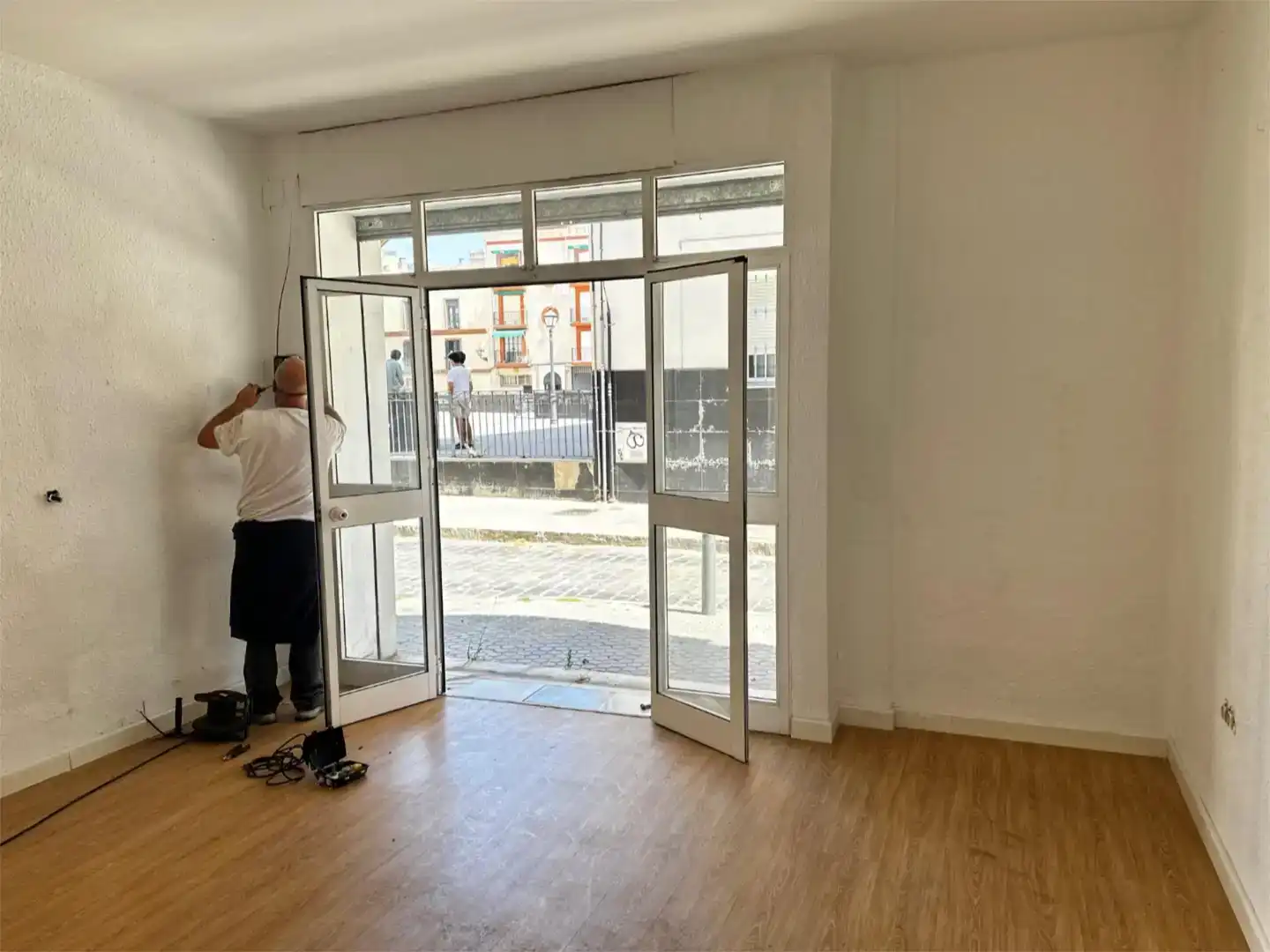 Local de lloguer en Sevilla amb Aire condicionat, Parquet i Moblat