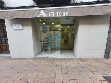 Local comercial en venta en Urdaneta Kalea