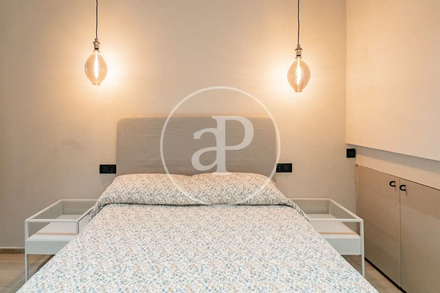Schlafzimmer von Wohnung zur Miete in Madrid mit Klimaanlage, Heizung und Möbliert