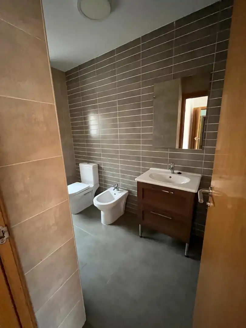 Baño de Ático en venta en Arganda del Rey con Calefacción, Parquet y Terraza
