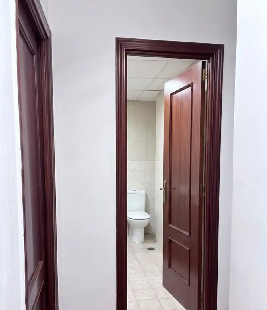 Badezimmer von Wohnung zum Verkauf in Madrid mit Klimaanlage