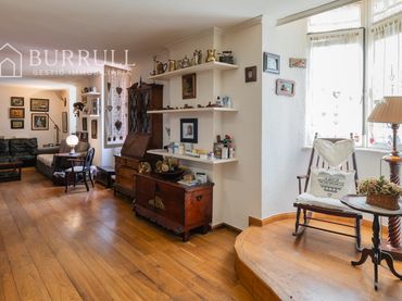 Duplex con piscina in vendita a Carretera Reial