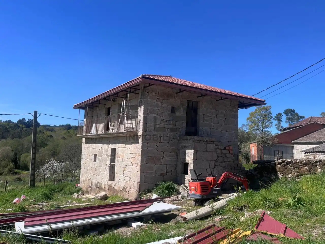 Vista exterior de Casa o xalet en venda en San Amaro amb Calefacció, Jardí privat i Traster
