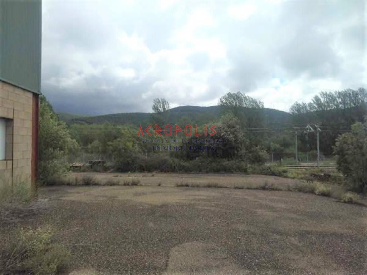 Gebaude zum Verkauf in Calle Pj Valle De La Huerga 24010 Cuadros, Cuadros