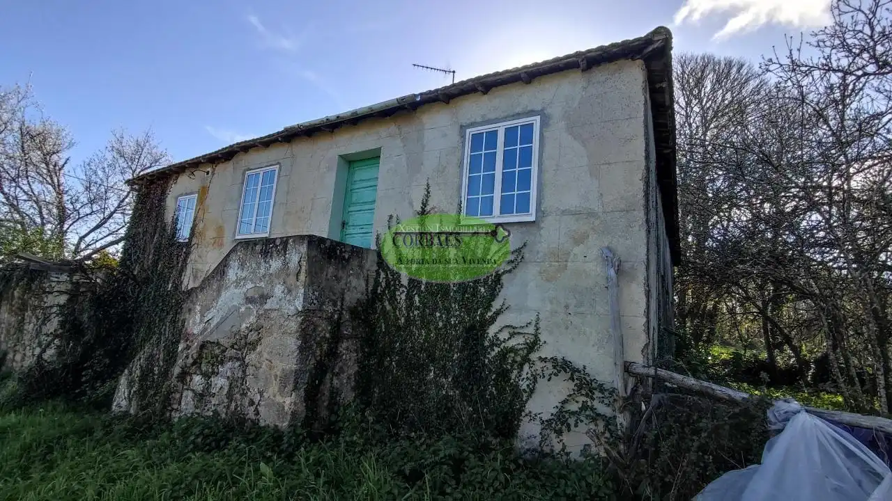 Casa amb jardí en venda a Pantón