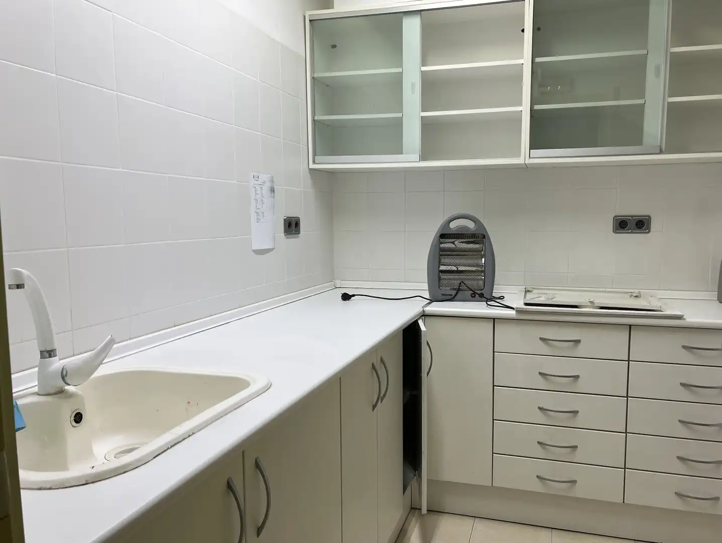 Locale commerciale in vendita a Sant Josep - Zona Hospital, imagen 11