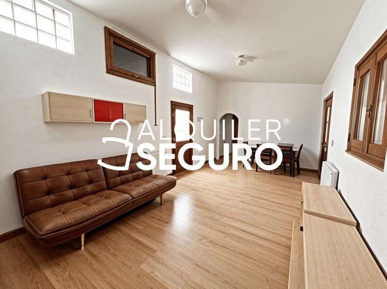 Living room of Flat to rent in Paracuellos de Jarama  with Heating, Terrace and Furnished