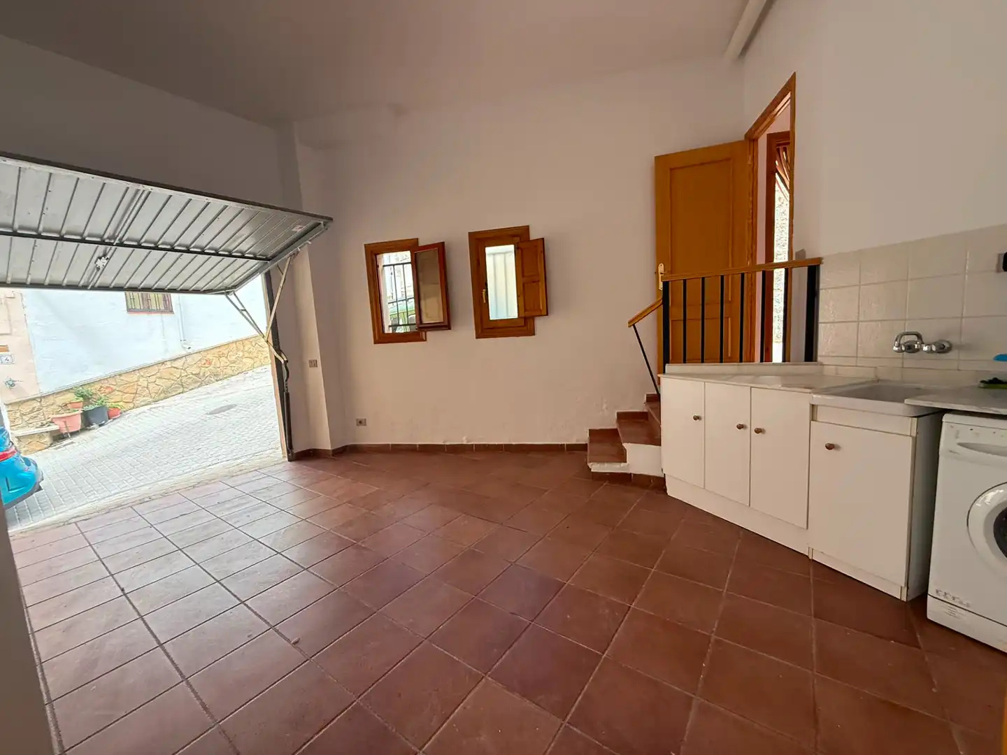 Casa adosada en venda en Cortes de Arenoso amb Calefacció, Moblat i Forn