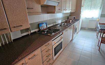 Kitchen of Flat to rent in  Toledo Capital  with Terrace