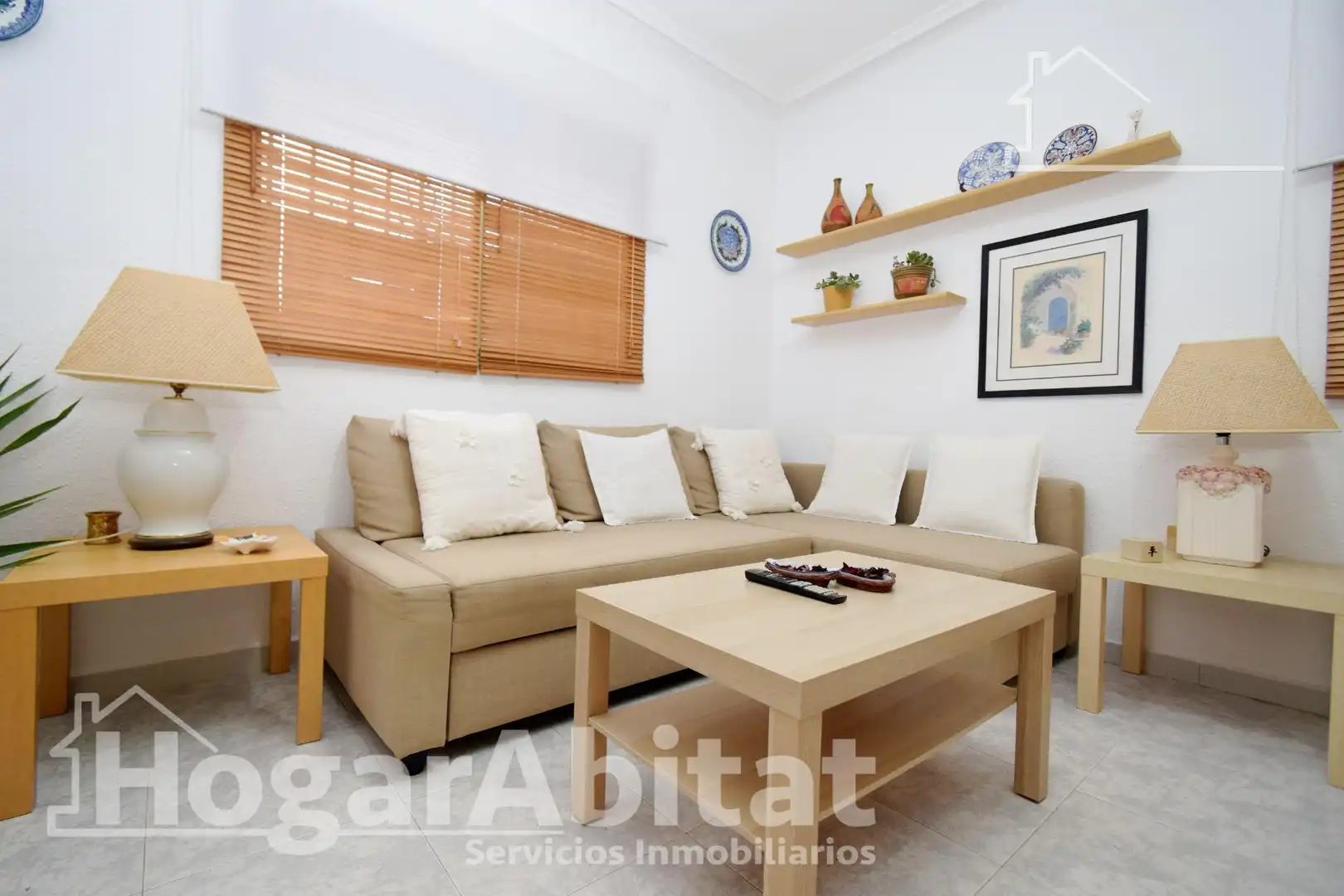 Sala d'estar de Casa o xalet en venda en Llíria amb Jardí privat, Terrassa i Traster
