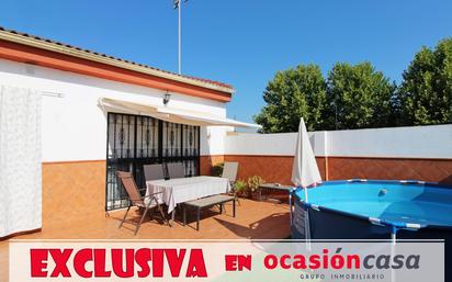 Exterior view of Single-family semi-detached for sale in  Córdoba Capital  with Air Conditioner