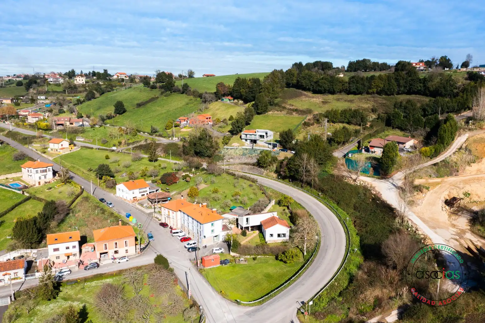 Houses for sale in Antigua carretera de Pinzales, Porceyo